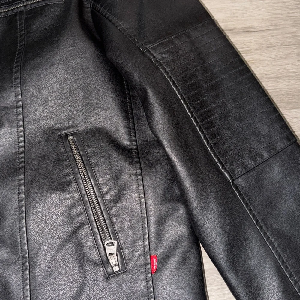 ❤️‍🔥Firm Price❤️‍🔥 Levi's faux leather hooded moto racer jacket - Picture 12 of 16